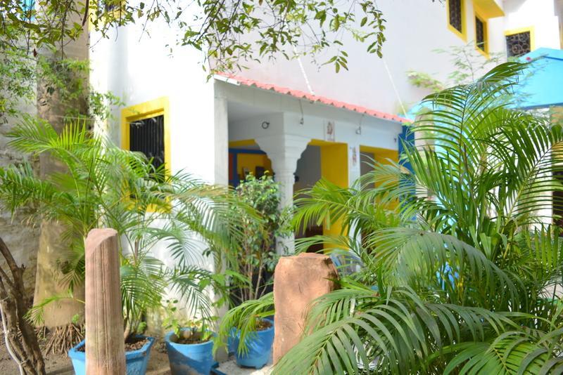 Hostelavie - Benares Buitenkant foto